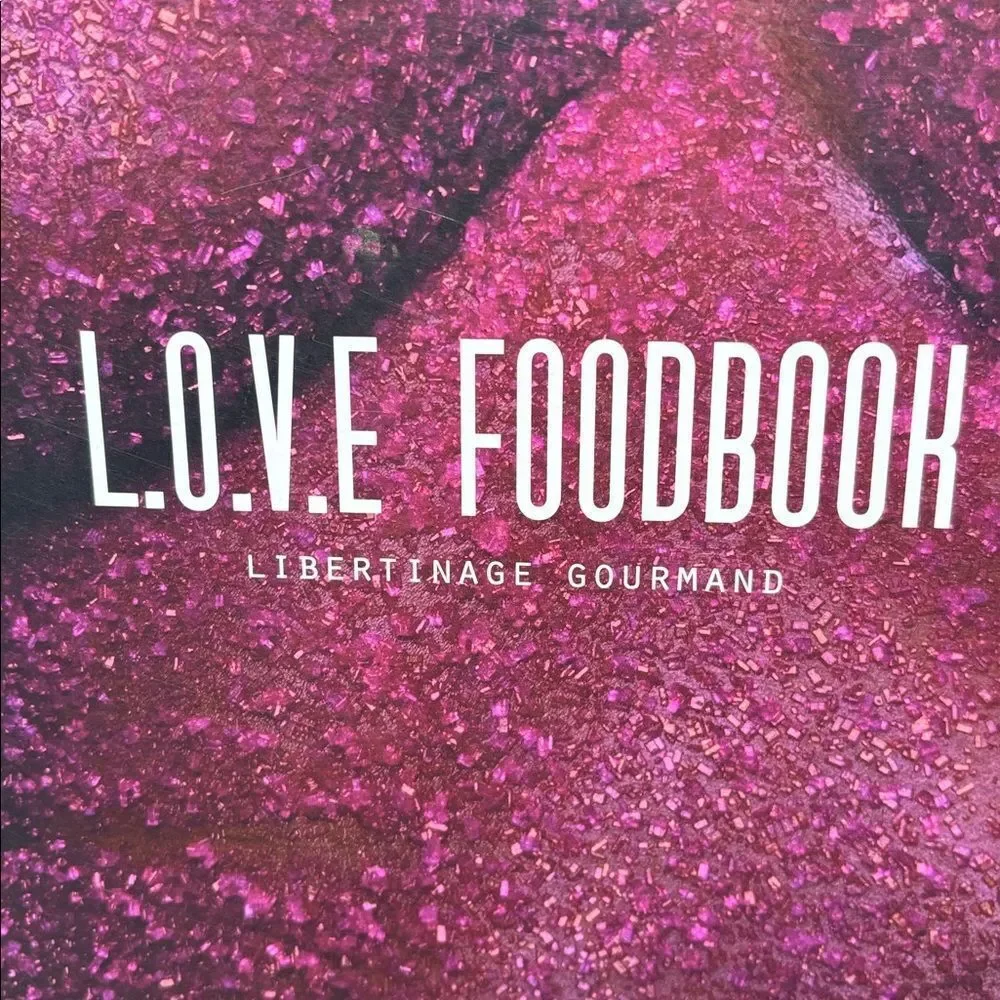 L.O.V.E. Foodbook by Emilie Baltz Cook Book in French Language Signed